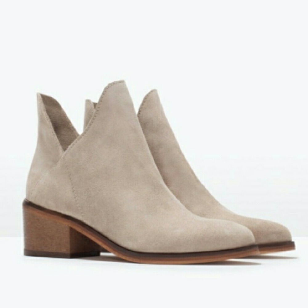 zara • suede ankle cut out boots